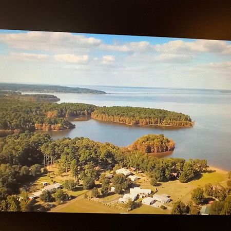 Alpine Lakeview Motel Room Wifi,Sandy Beach Boat Ramp,Pier,Marina,Bath House With Laundromat Hemphill Rom bilde